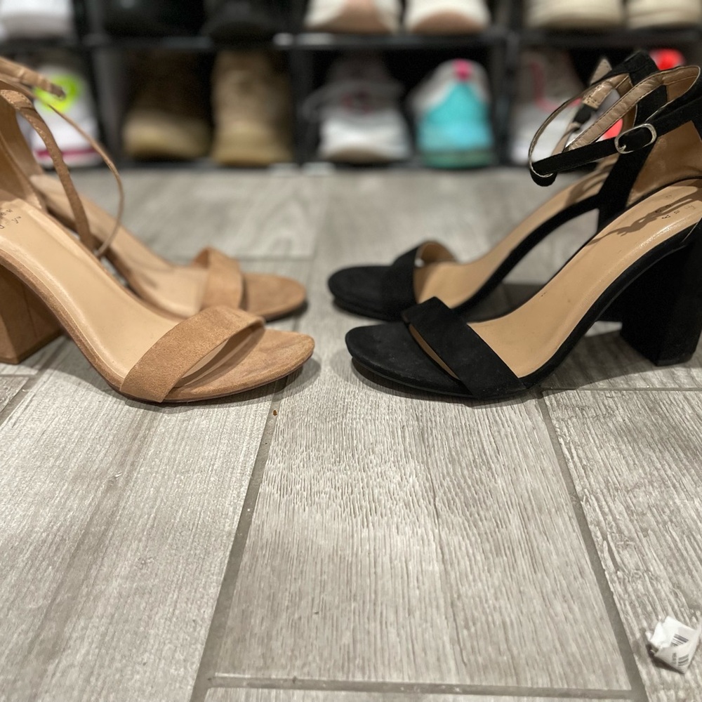 Lovely classic heel. Goes with everything. I don’t use anymore